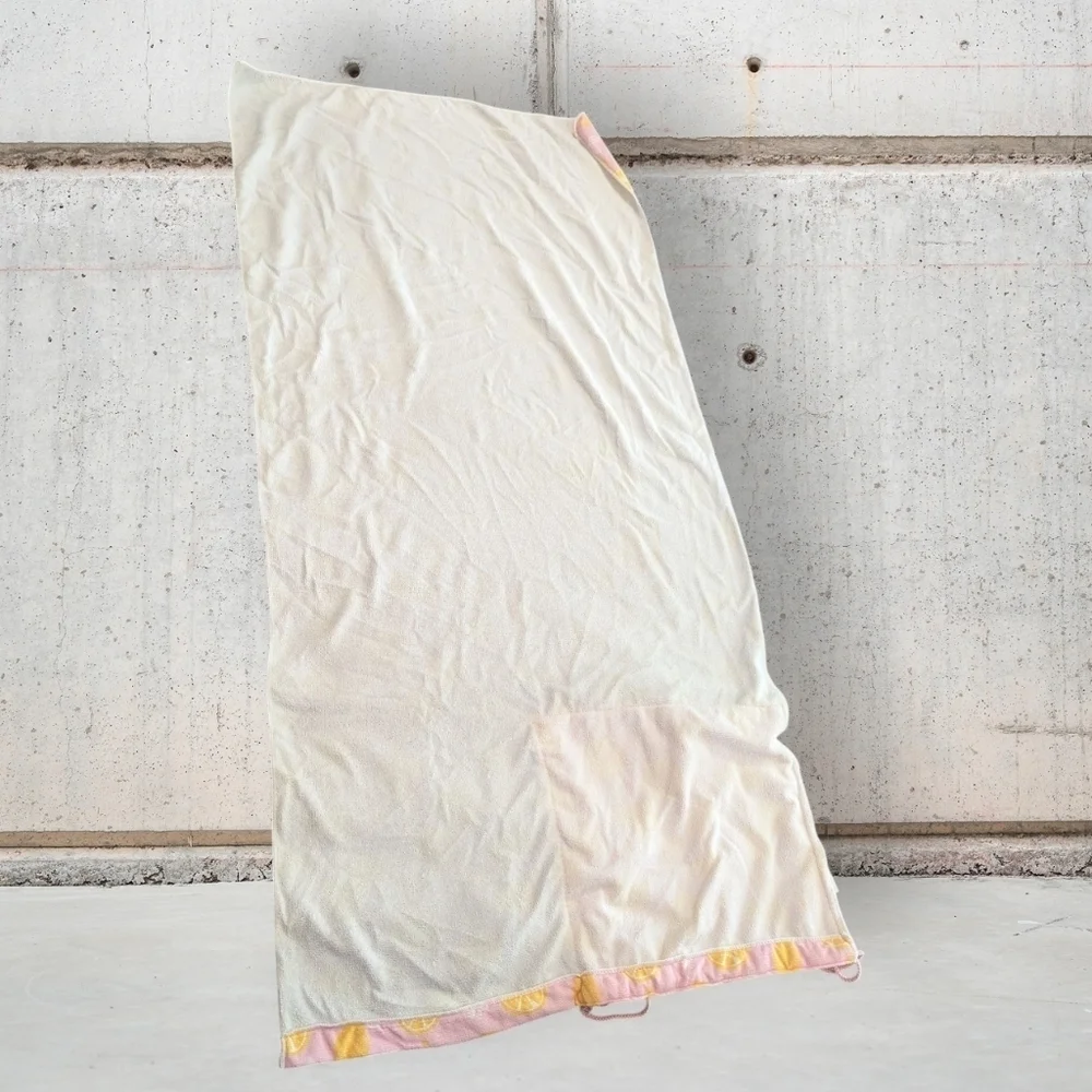 NWOT Ulta Beauty 2 In 1 Pink Drawstring Bag And Beach Towel Combo!